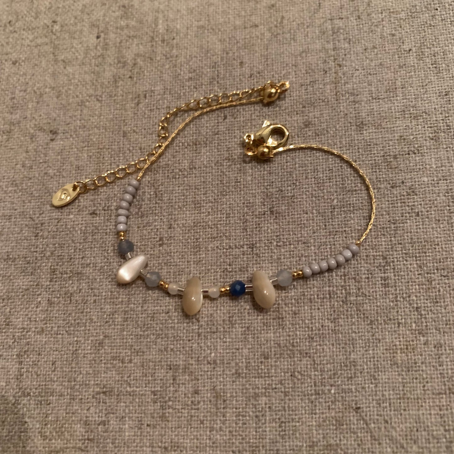 2025 new bracelet collection exquisite design, small niche style, sweet, everyday and versatile light luxury bracelet