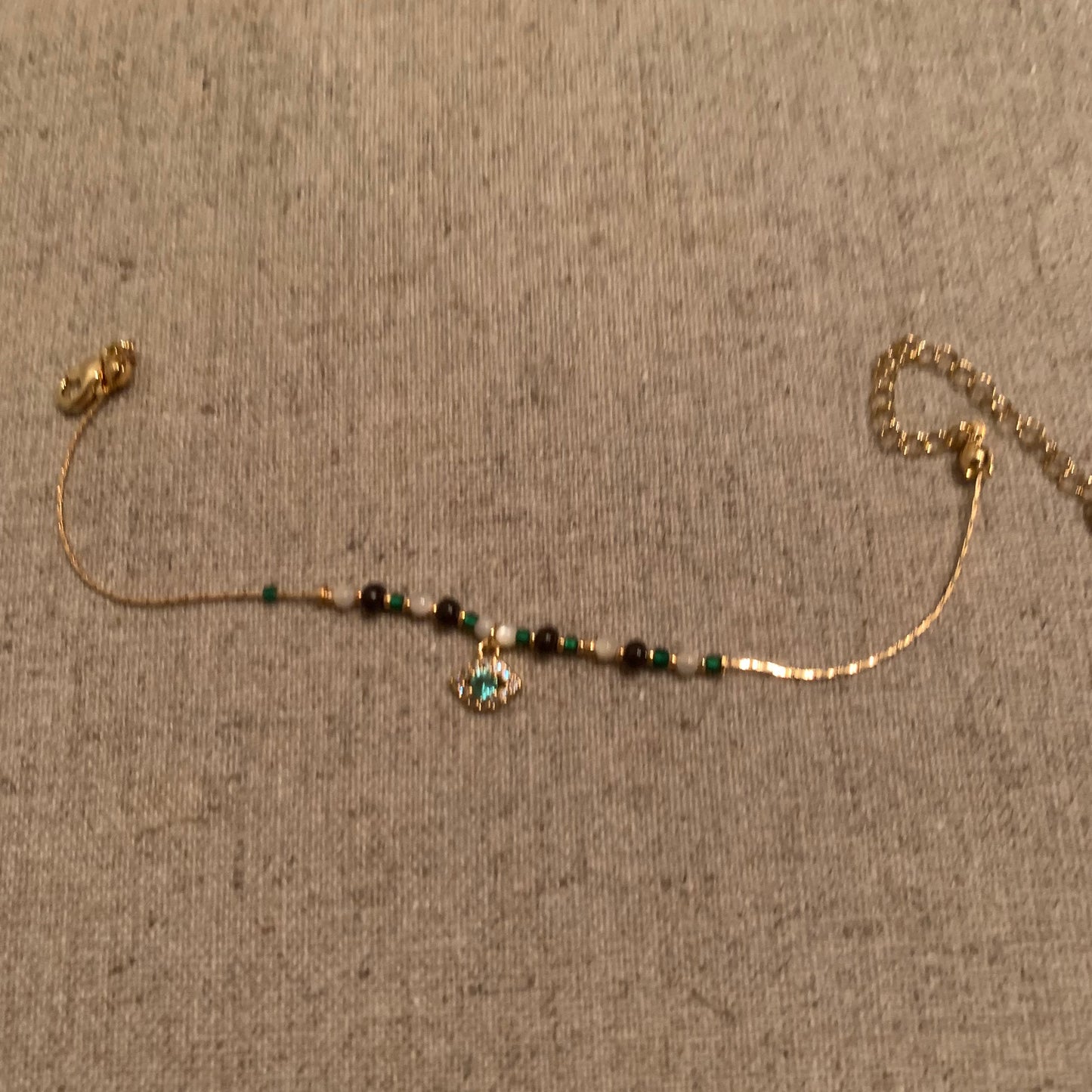 2025 new bracelet collection exquisite design, small niche style, sweet, everyday and versatile light luxury bracelet