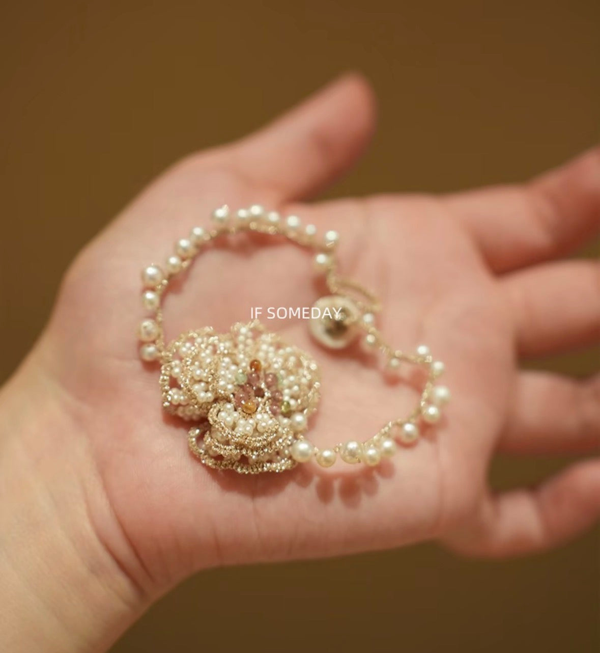 Camellia pearl bracelet, hand-woven technique, classic and elegant 13-16cm wrist