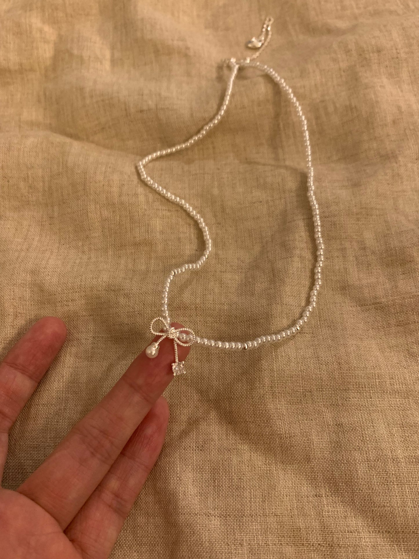 100030-Korean style sweet and girly faux pearl necklace with sparkling zircon.