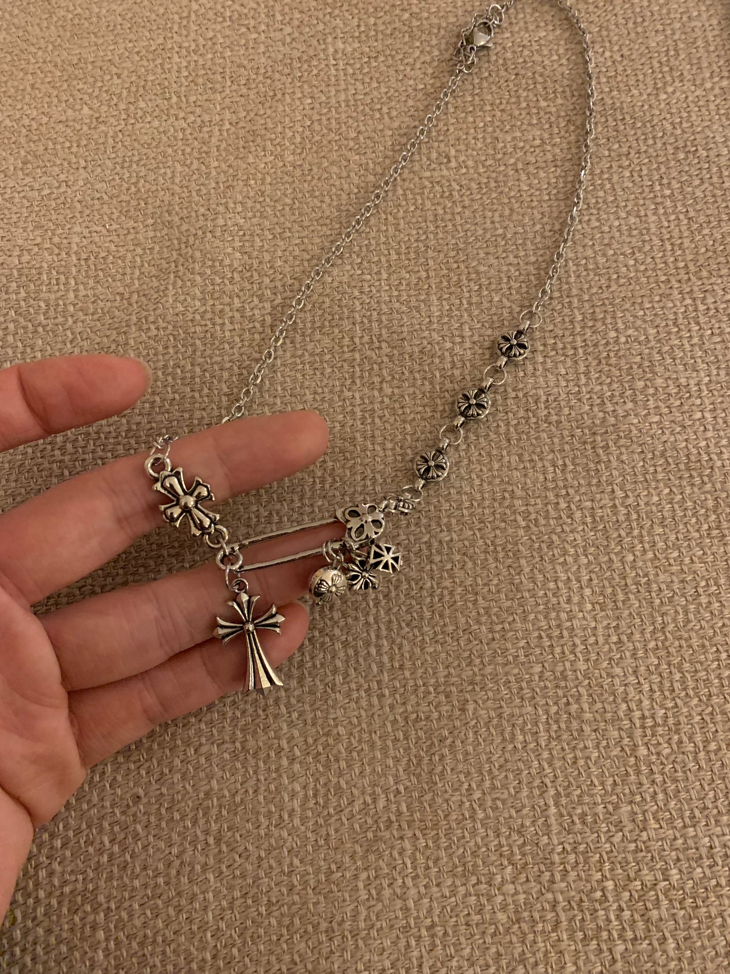 100005-Vintage design love cube alloy necklace Chorome style