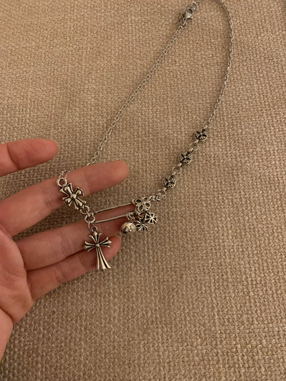 100005-Vintage design love cube alloy necklace Chorome style