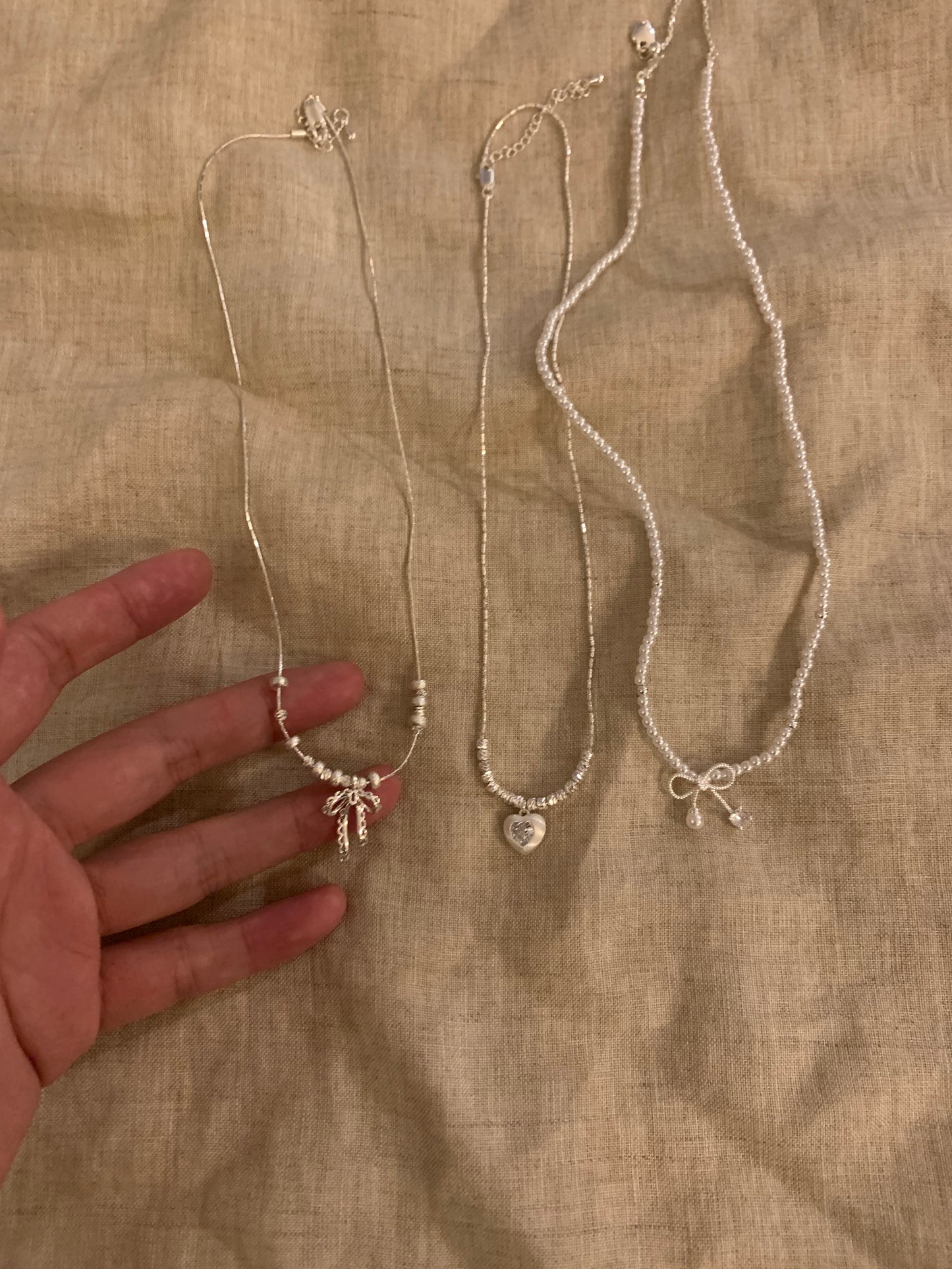 100030-Korean style sweet and girly faux pearl necklace with sparkling zircon.