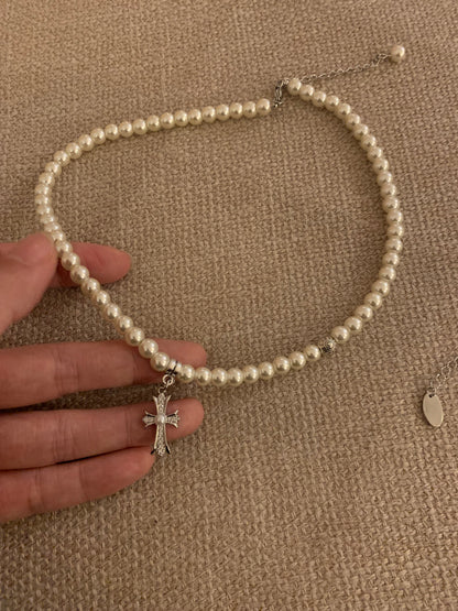 High-quality imitation pearl planet necklace with cross pendant, plated with real gold and with high color retention