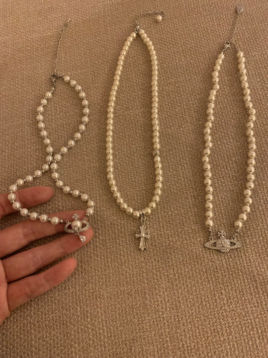 100029-High-quality imitation pearl planet necklace with cross pendant, plated with real gold and with high color retention