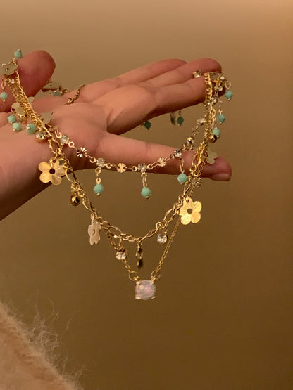 Gold color necklace flower and gemstone Hypoallergenic ｜Belle Jewelry