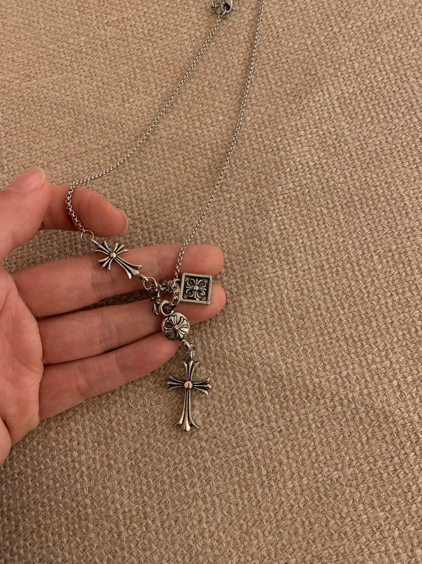 100005-Vintage design love cube alloy necklace Chorome style