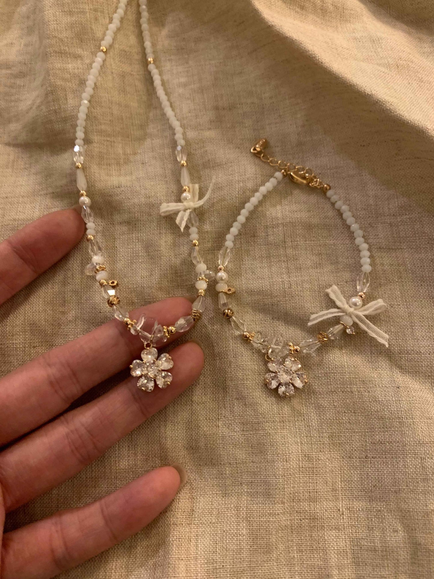 Handmade Natural Stone Bracelet Necklace Set flower pendant ｜Belle Jewelry