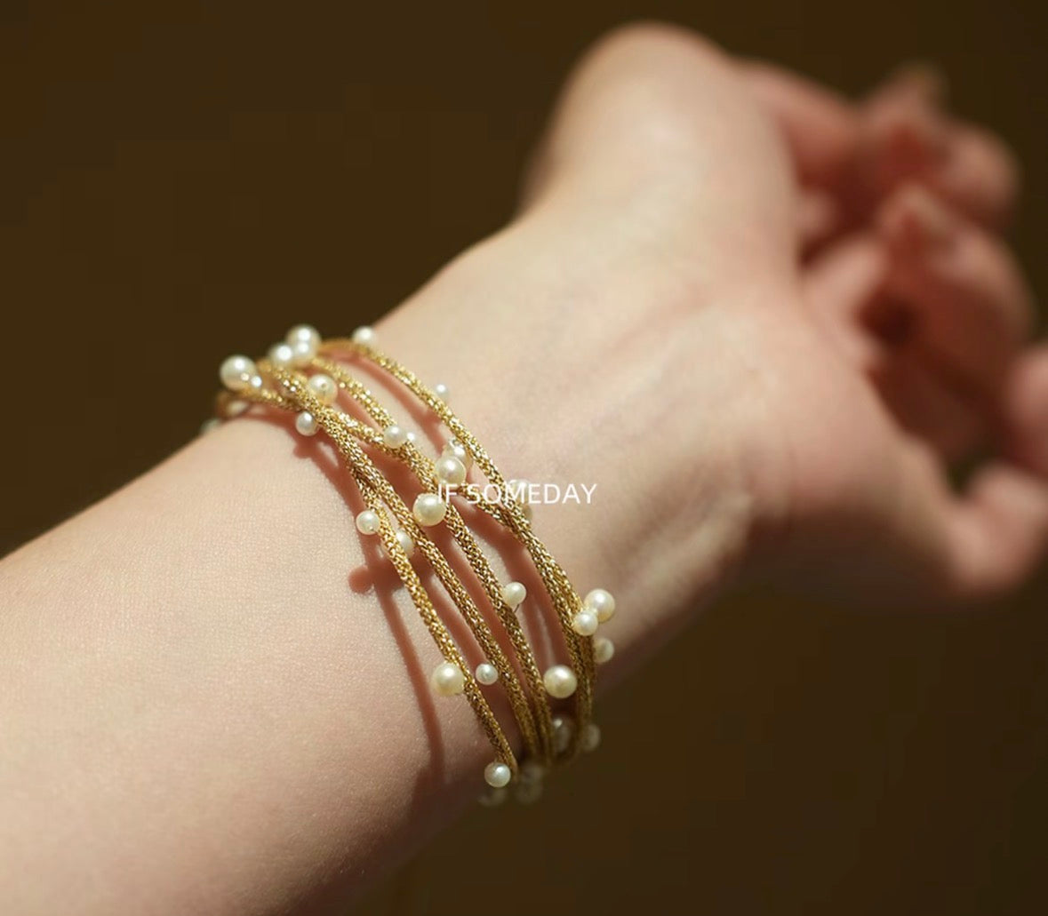 Handmade multi-layered pearl gold bracelet ｜Belle Jewelry