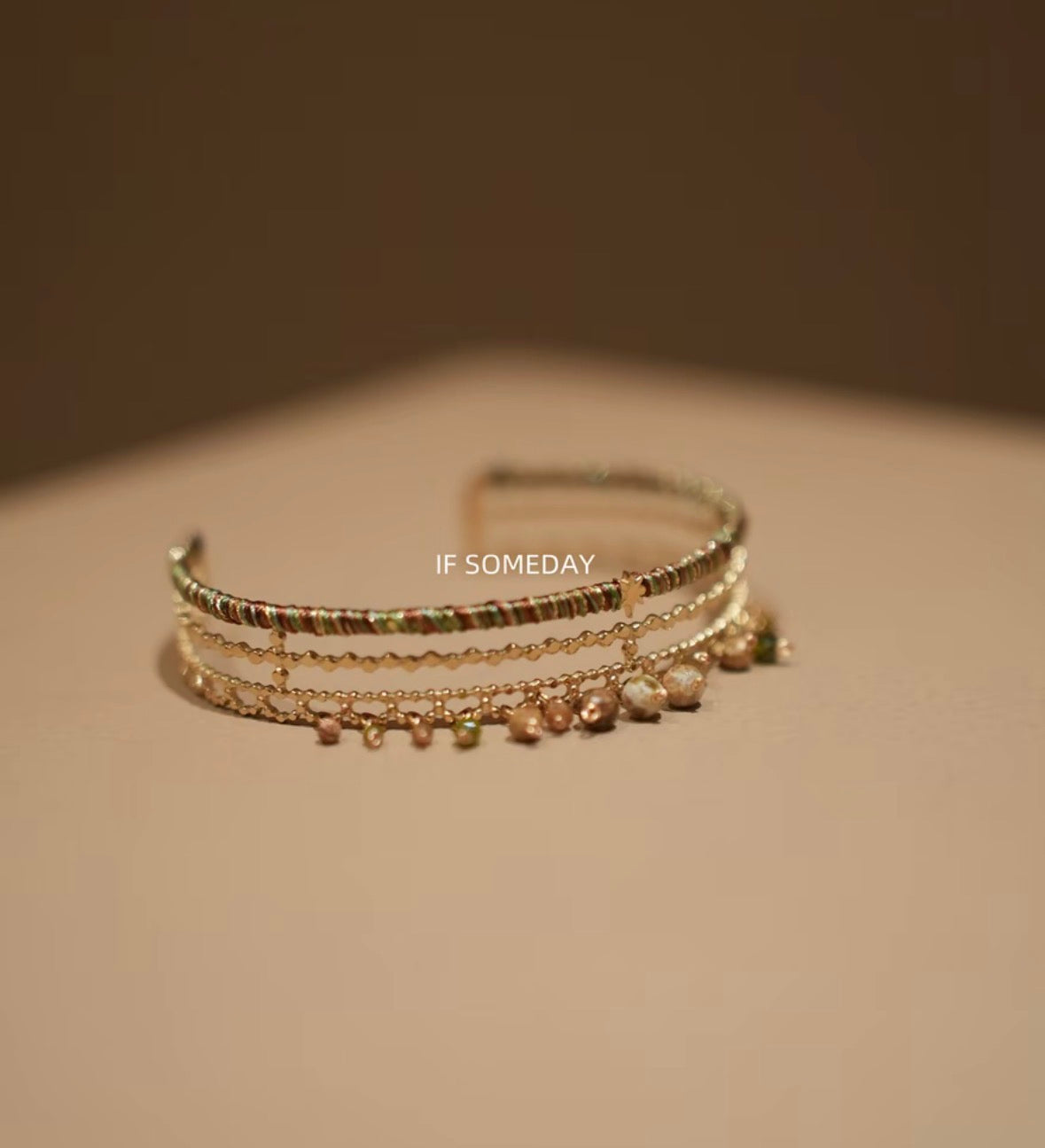 Original brass bracelet with green tassel in ethnic minority style｜Belle Jewelry