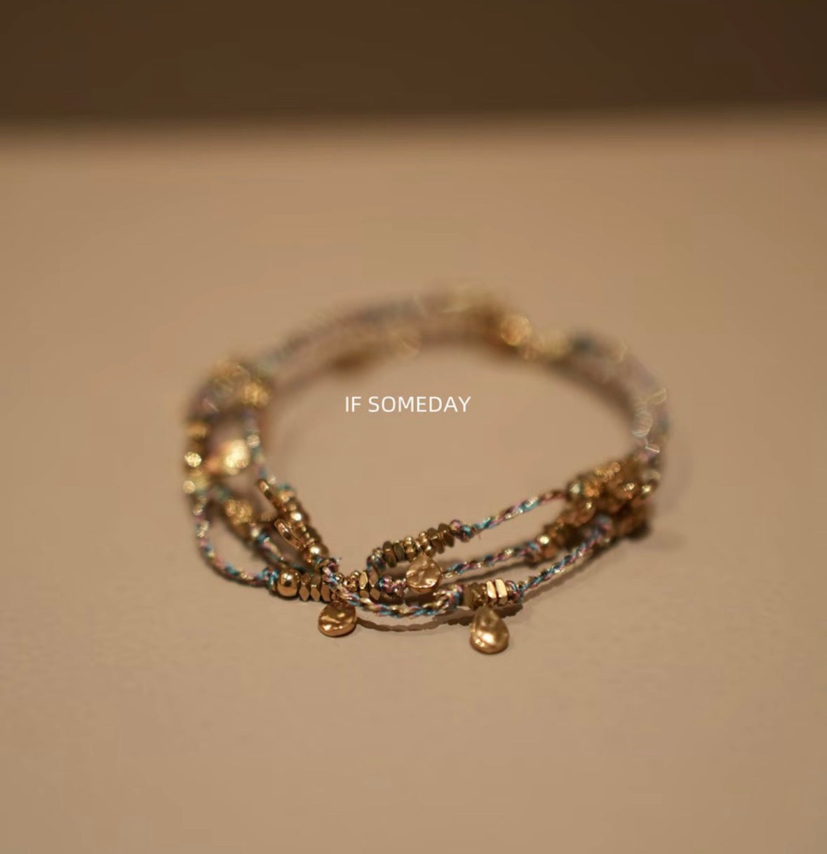 French-style titanium steel hammered multi-layer stacked bracelet Bule and Green