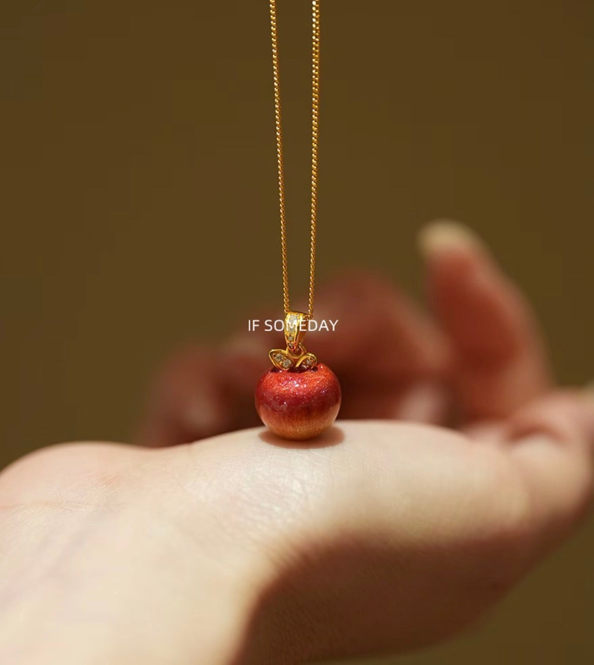 S925 Sliver Necklace with apple pendant  gold color waterproof