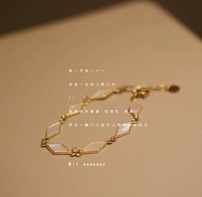 Golden brass rhombus shell bracelet made of natural seashells 13-17cm wrist