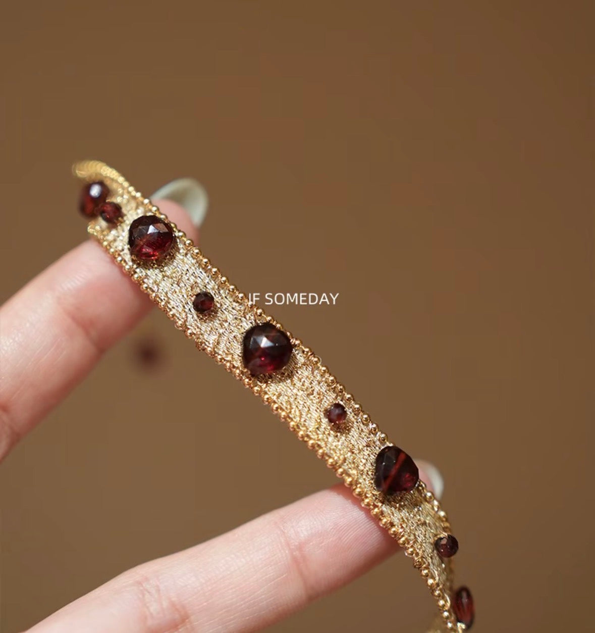 High-quality garnet handmade bracelet with imported ribbon wrist 14-18cm wrist